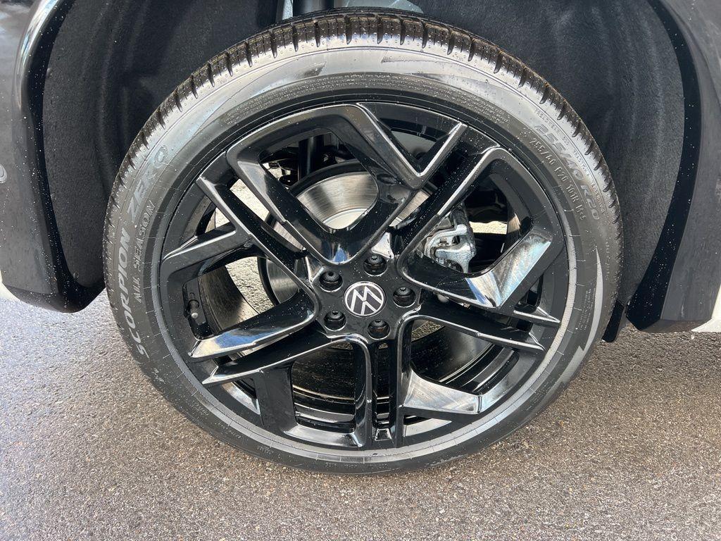 new 2026 Volkswagen Tiguan car, priced at $39,837