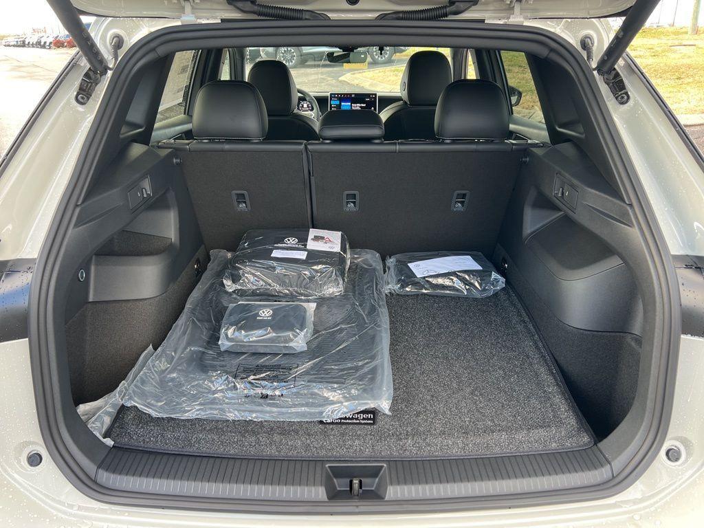 new 2026 Volkswagen Tiguan car, priced at $39,837
