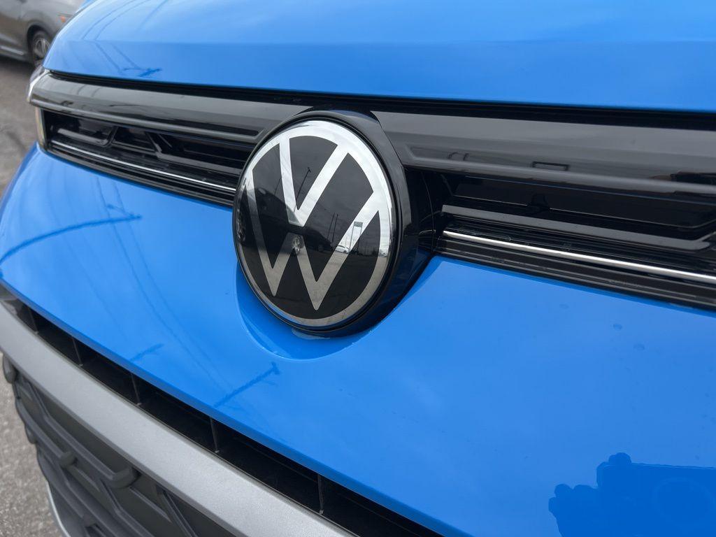 new 2026 Volkswagen Taos car, priced at $33,396