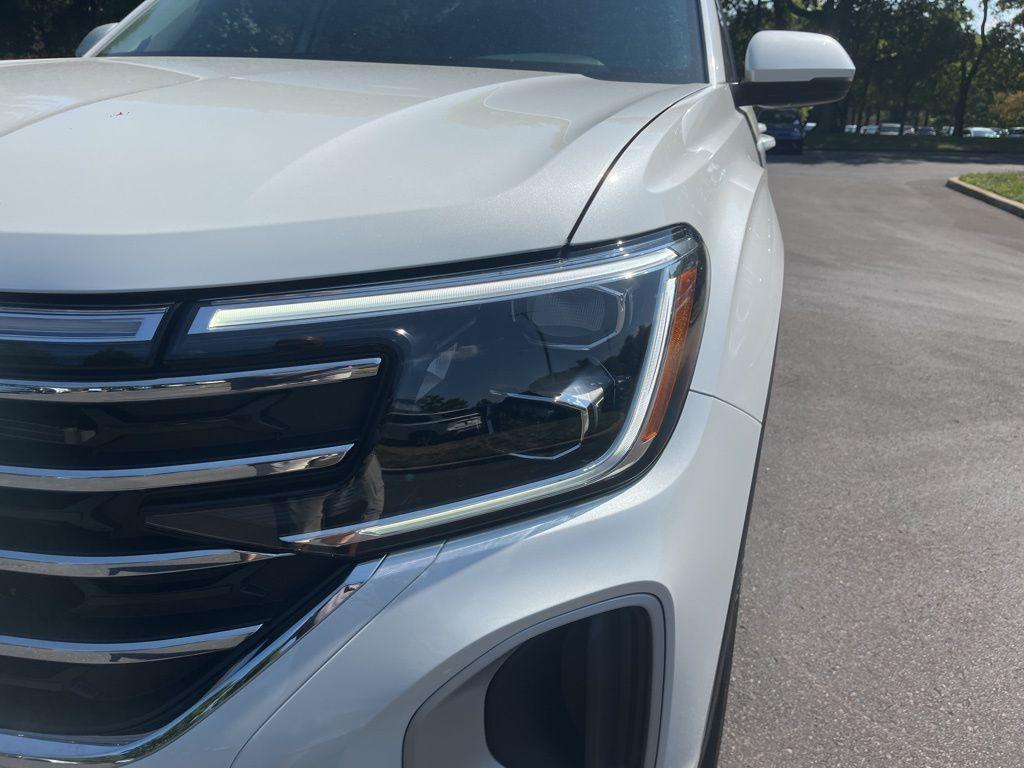 new 2026 Volkswagen Atlas car, priced at $46,552