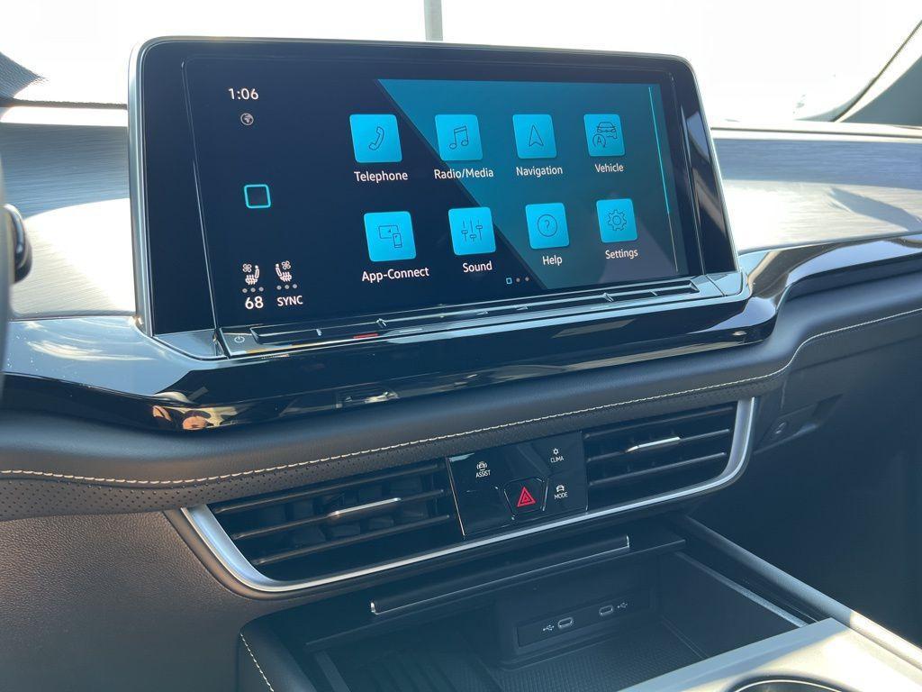 new 2026 Volkswagen Atlas Cross Sport car, priced at $40,781