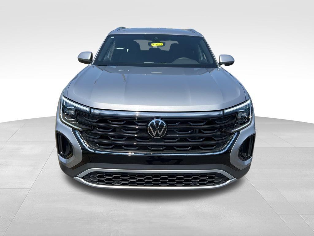 new 2026 Volkswagen Atlas Cross Sport car, priced at $40,781