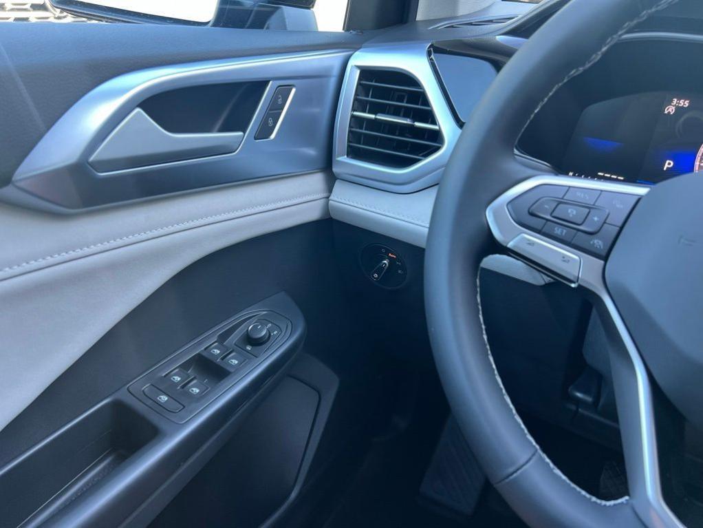 new 2026 Volkswagen Taos car, priced at $32,941