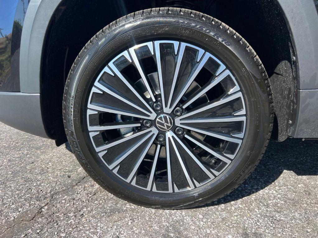 new 2026 Volkswagen Taos car, priced at $32,941