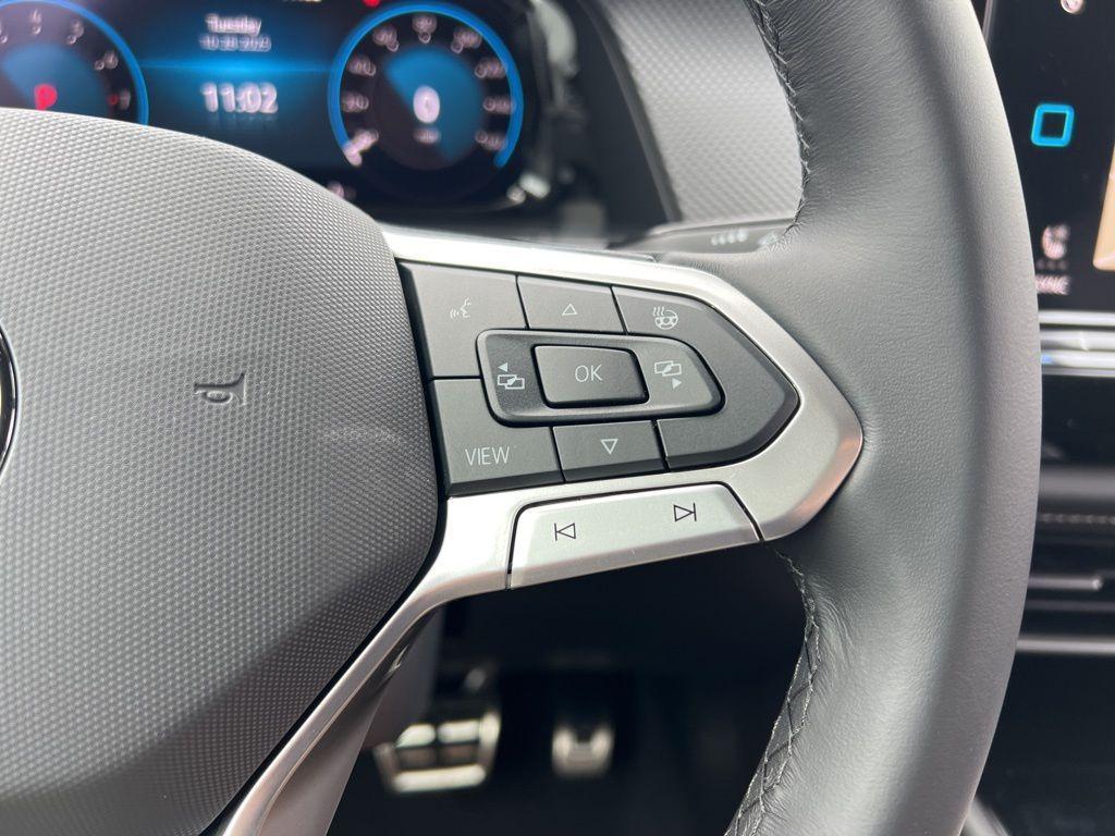 new 2026 Volkswagen Atlas Cross Sport car, priced at $56,293