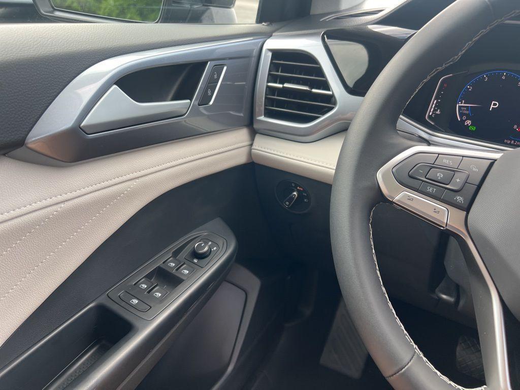 new 2025 Volkswagen Taos car, priced at $37,511