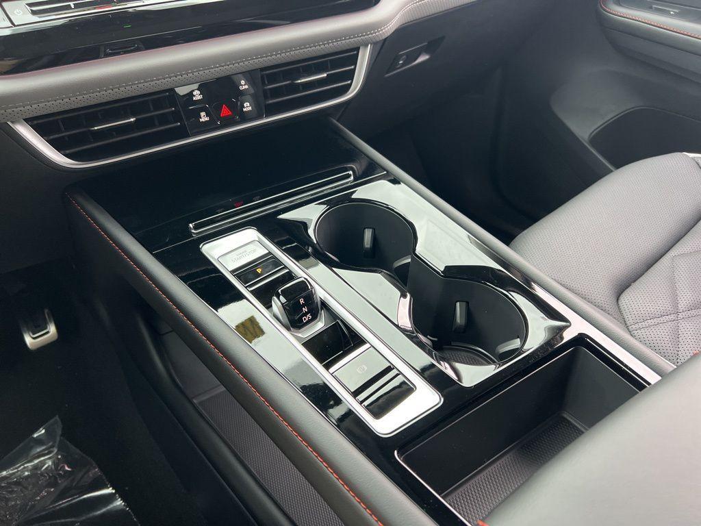 new 2026 Volkswagen Atlas car, priced at $51,883