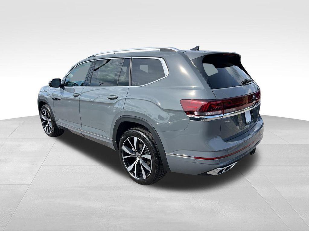 new 2026 Volkswagen Atlas car, priced at $58,566