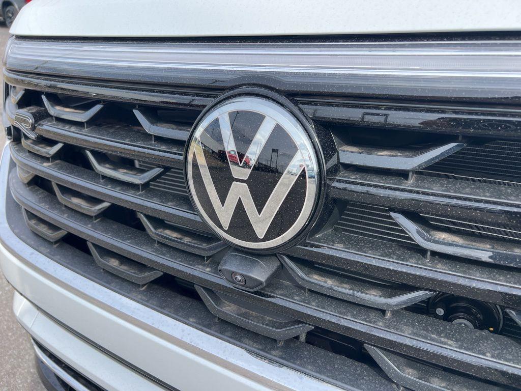 new 2026 Volkswagen Atlas car, priced at $57,758