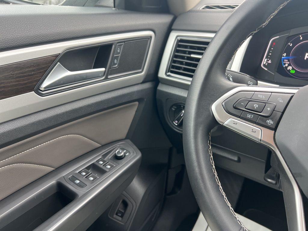 used 2023 Volkswagen Atlas car, priced at $26,900