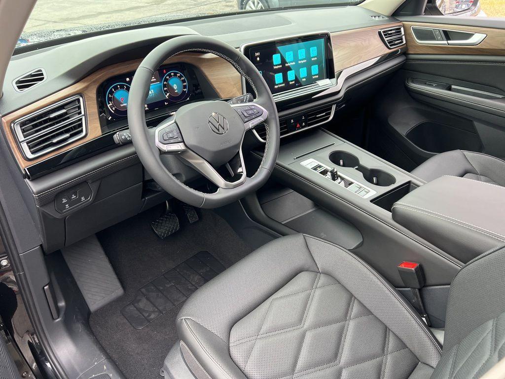 new 2026 Volkswagen Atlas car, priced at $41,902