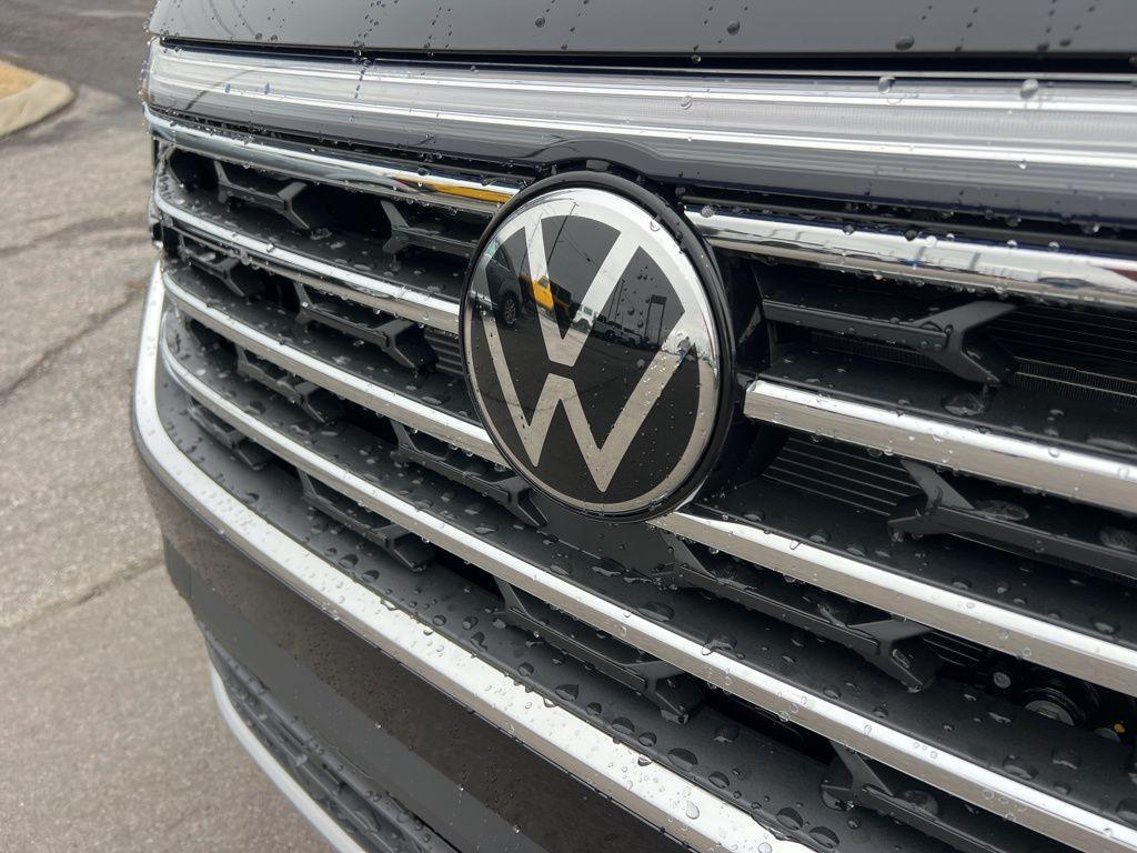 new 2026 Volkswagen Atlas car, priced at $41,902