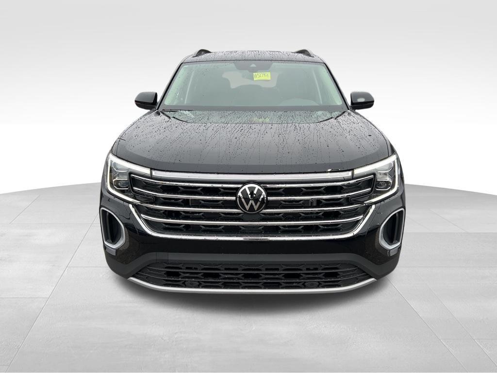 new 2026 Volkswagen Atlas car, priced at $41,902
