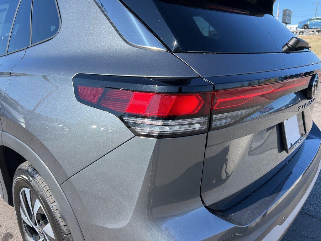 new 2026 Volkswagen Tiguan car, priced at $32,881