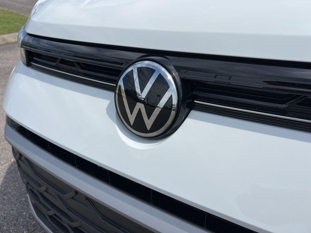 new 2026 Volkswagen Taos car, priced at $32,136