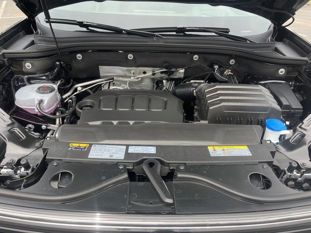 new 2026 Volkswagen Atlas Cross Sport car, priced at $53,233