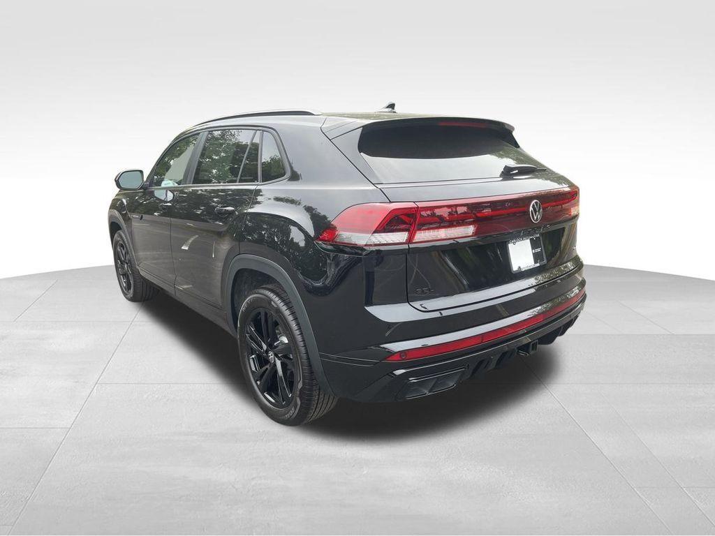 new 2026 Volkswagen Atlas Cross Sport car, priced at $53,233