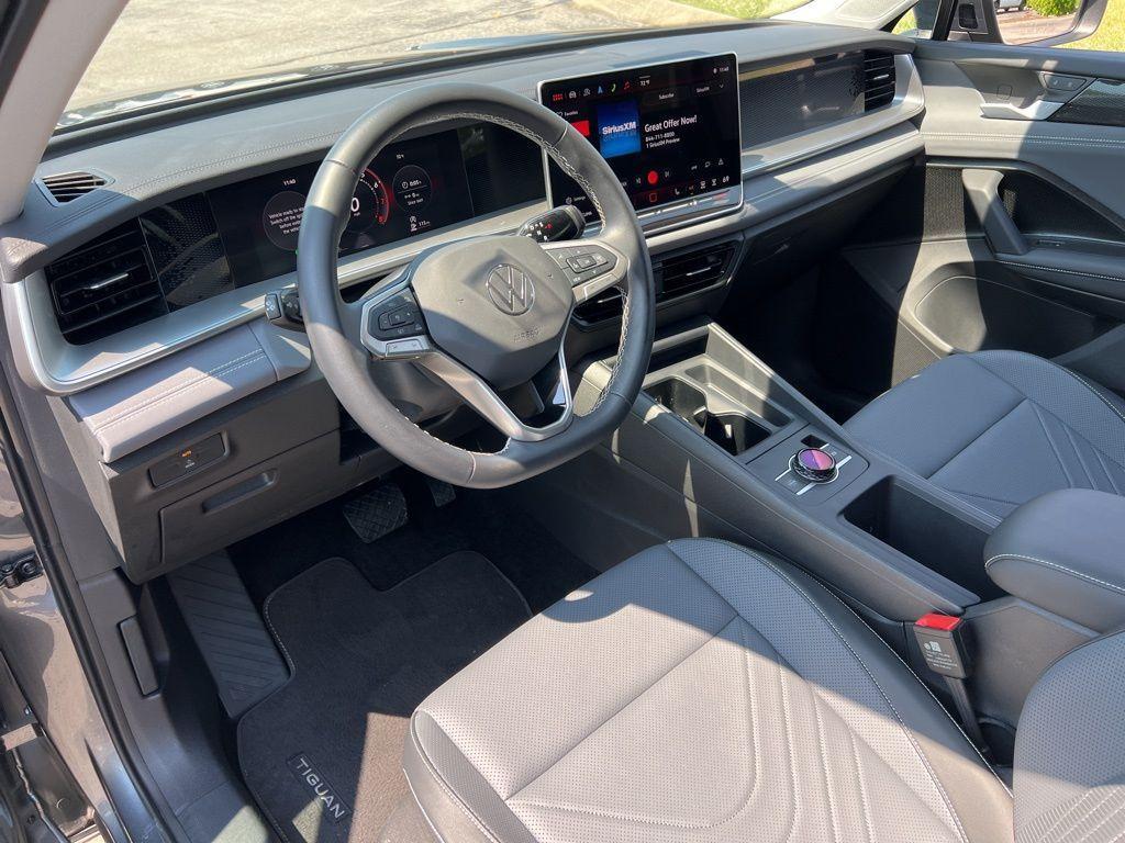 used 2025 Volkswagen Tiguan car, priced at $28,217