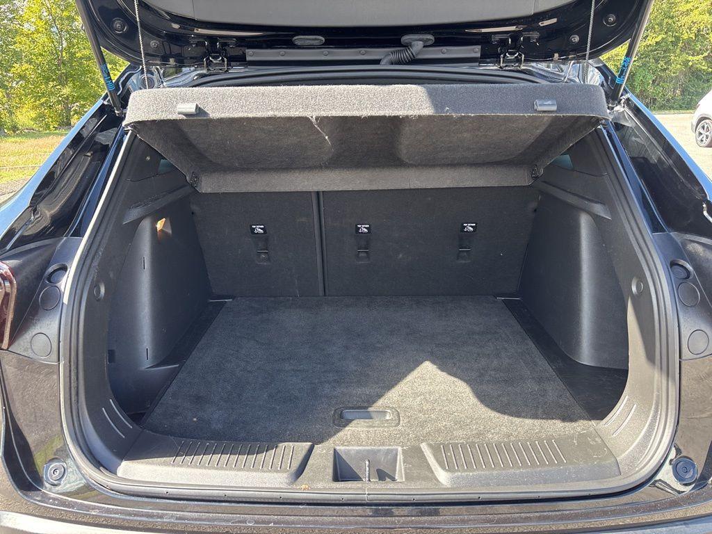 used 2024 Chevrolet Trax car, priced at $20,000