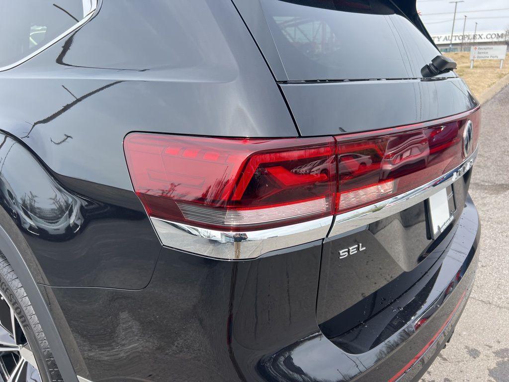 new 2026 Volkswagen Atlas car, priced at $57,303