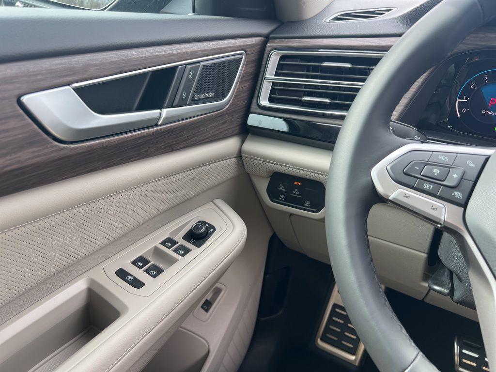 new 2026 Volkswagen Atlas car, priced at $57,303