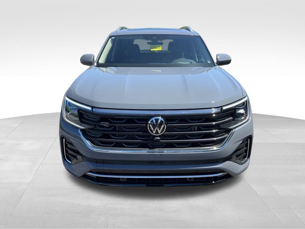 new 2026 Volkswagen Atlas car, priced at $58,453