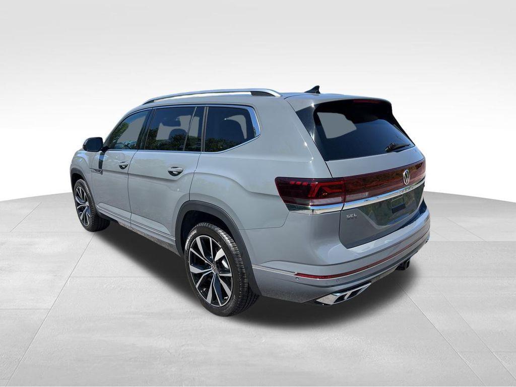 new 2026 Volkswagen Atlas car, priced at $58,453