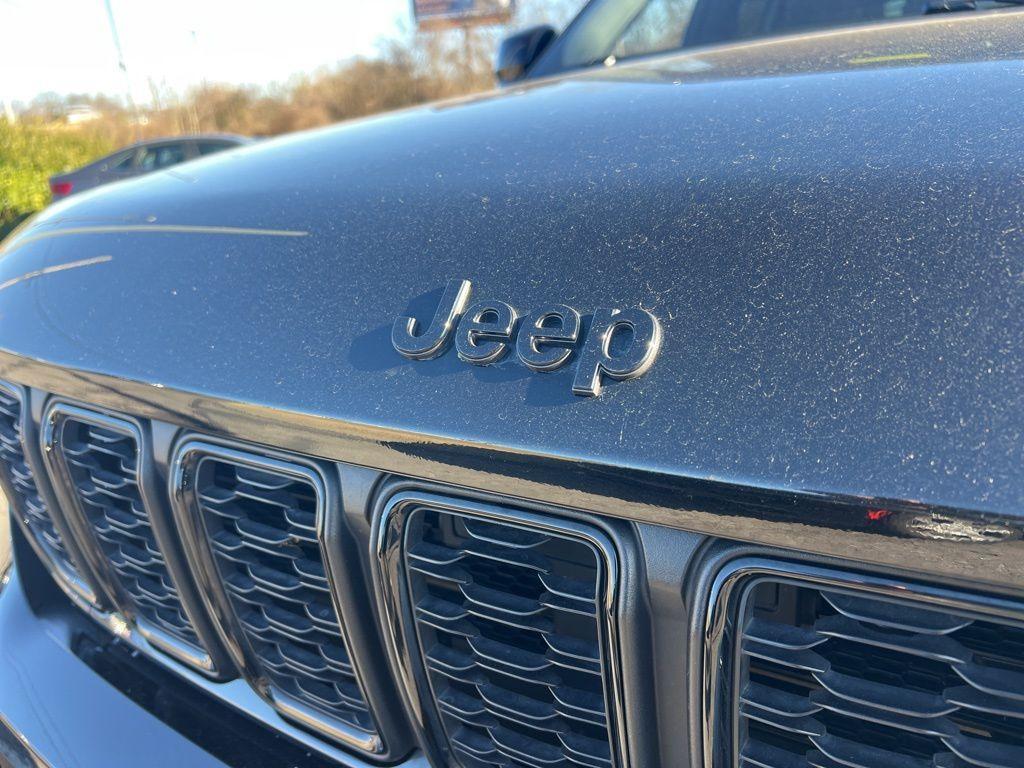 used 2022 Jeep Grand Cherokee L car, priced at $28,759