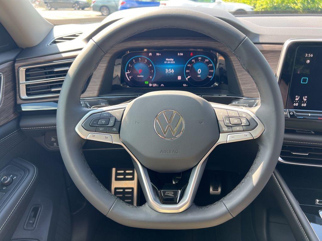 new 2025 Volkswagen Atlas car, priced at $56,196