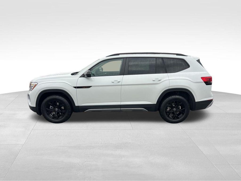 new 2026 Volkswagen Atlas car, priced at $51,188