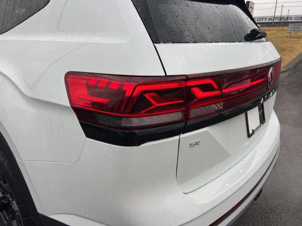 new 2026 Volkswagen Atlas car, priced at $51,188