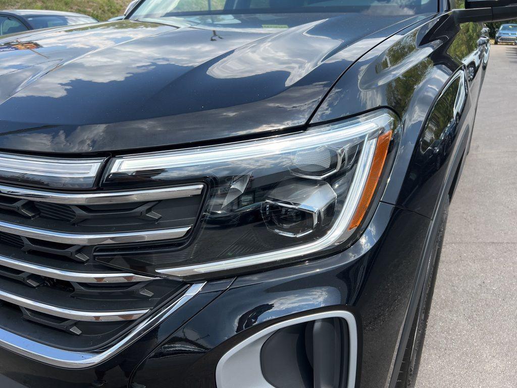 new 2026 Volkswagen Atlas car, priced at $47,348