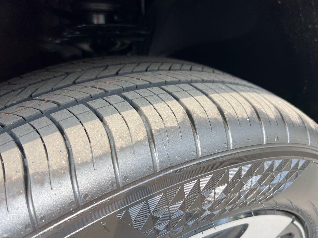 new 2026 Volkswagen Atlas car, priced at $47,348