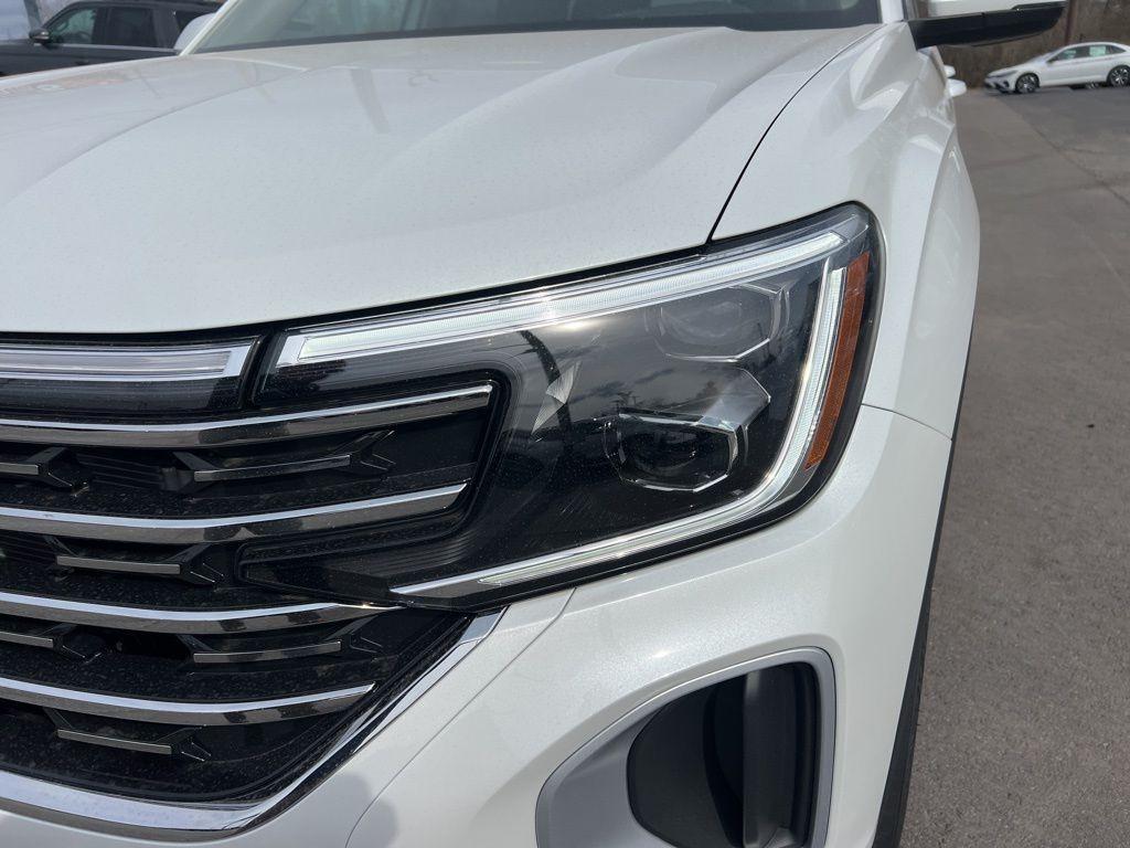 new 2026 Volkswagen Atlas car, priced at $53,443