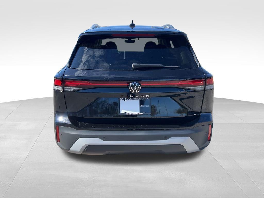 new 2026 Volkswagen Tiguan car, priced at $32,675