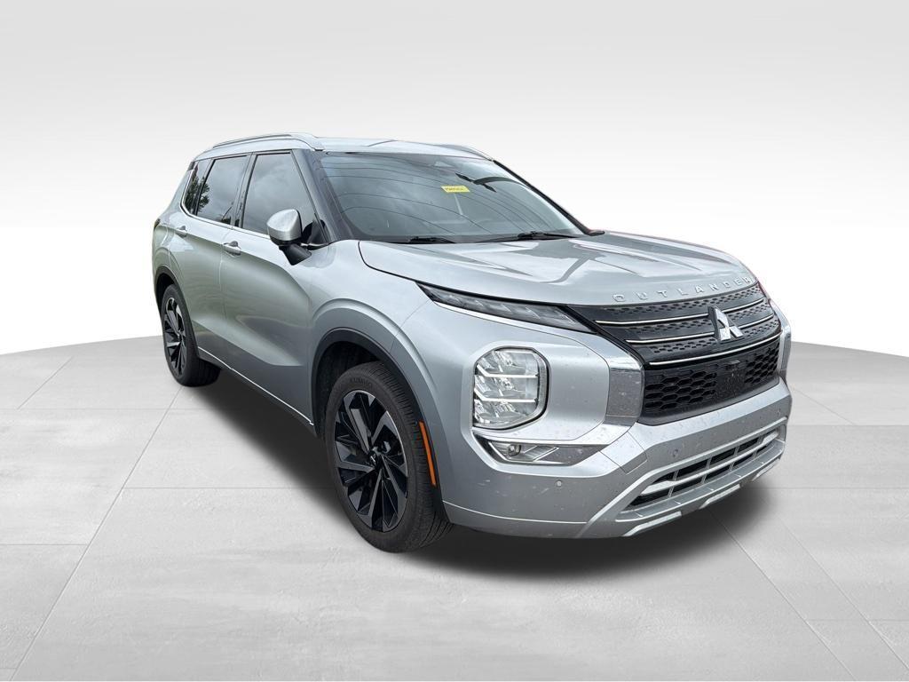 used 2022 Mitsubishi Outlander car, priced at $19,800