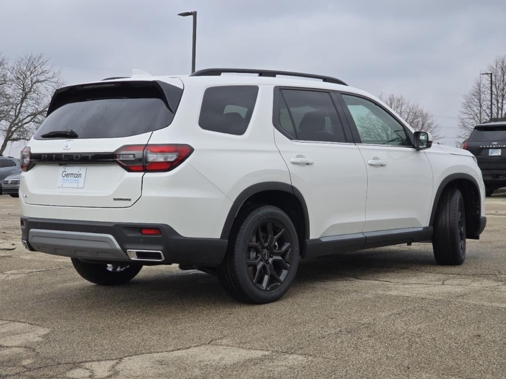 new 2025 Honda Pilot car, priced at $53,450
