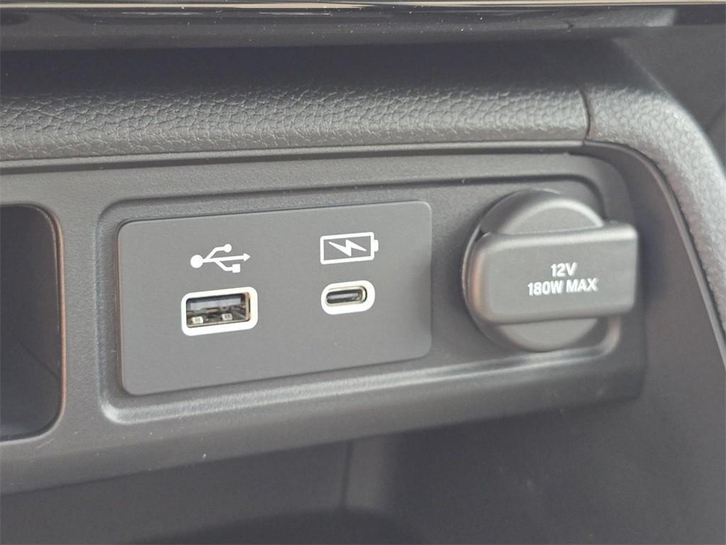 new 2025 Honda Pilot car, priced at $50,830