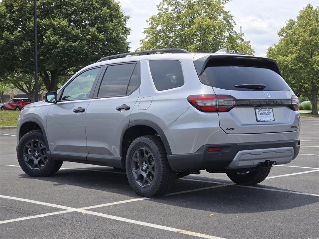 new 2025 Honda Pilot car, priced at $50,580