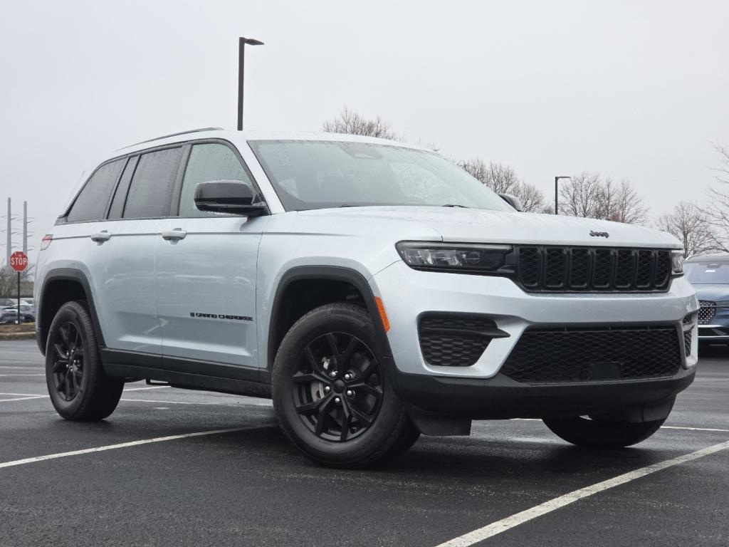 used 2024 Jeep Grand Cherokee car, priced at $33,597