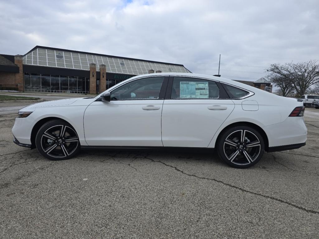 new 2025 Honda Accord Hybrid car, priced at $35,305