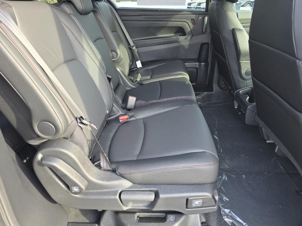 new 2026 Honda Odyssey car, priced at $45,845