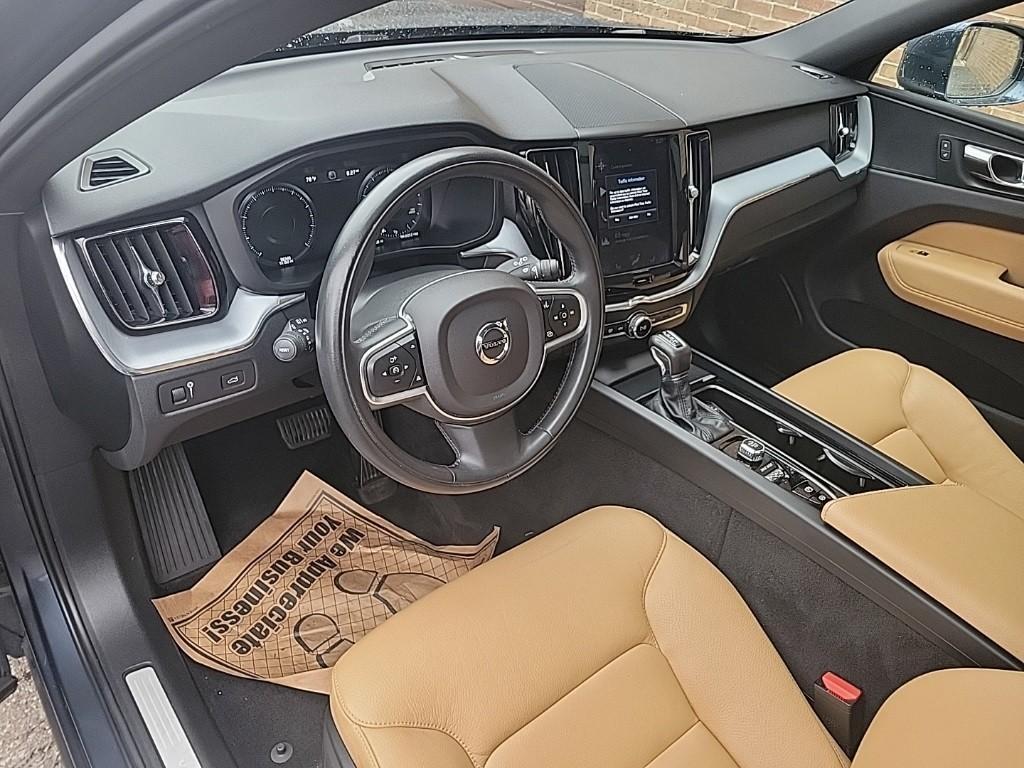 2020 Denim Blue Metallic Volvo XC60