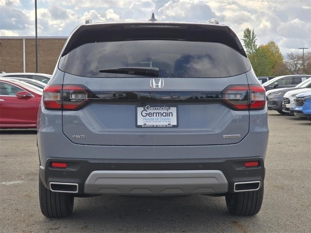 new 2025 Honda Pilot car, priced at $53,350