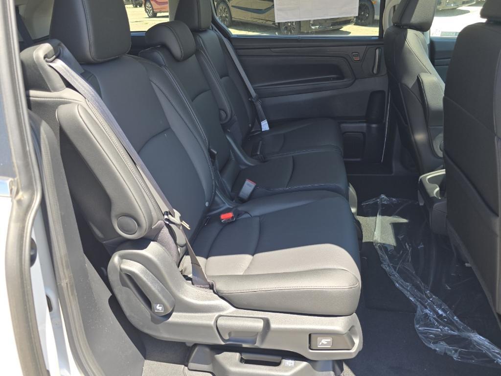 new 2026 Honda Odyssey car, priced at $42,983