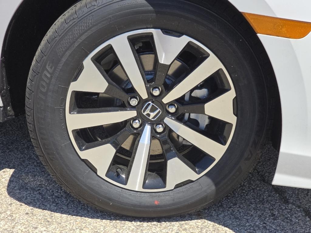 new 2026 Honda Odyssey car, priced at $42,983
