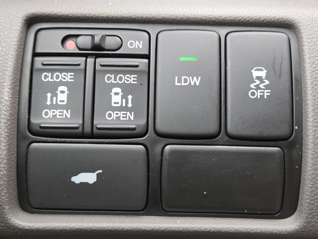 used 2016 Honda Odyssey car, priced at $16,797