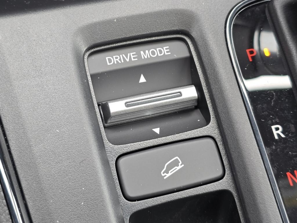 new 2026 Honda CR-V Hybrid car, priced at $40,150