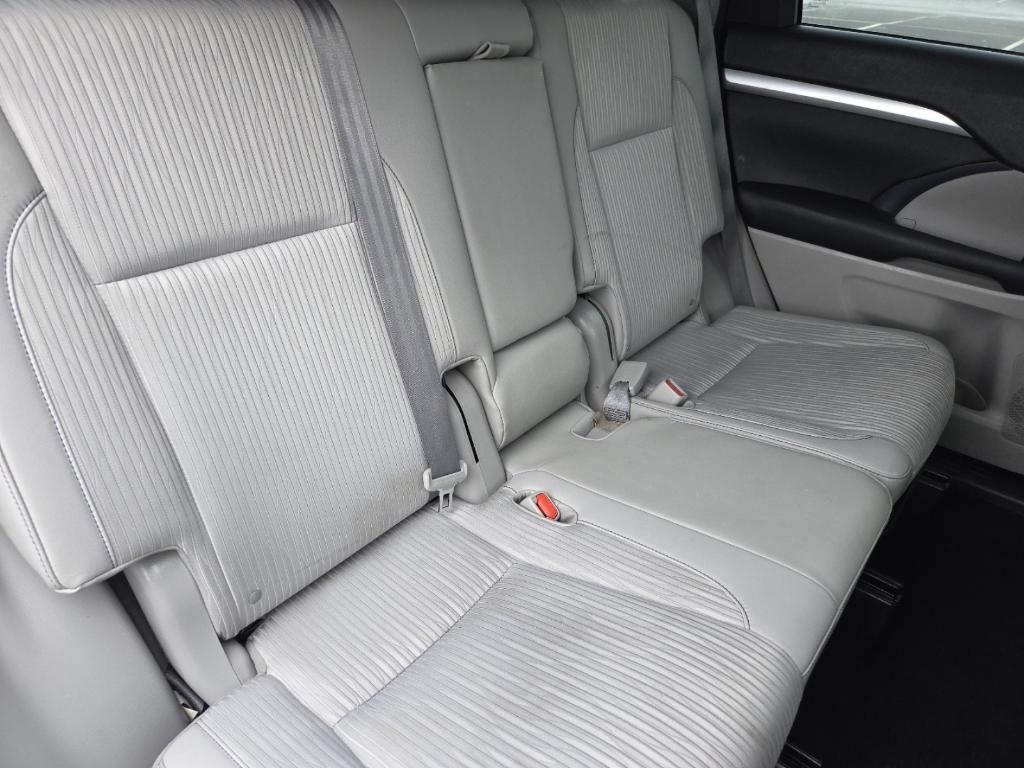 used 2015 Toyota Highlander car, priced at $18,597