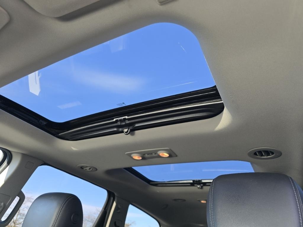 used 2015 Chevrolet Traverse car, priced at $8,687